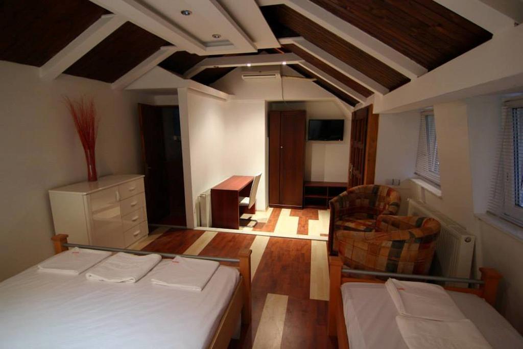 Lira Inn Ni Kamer foto