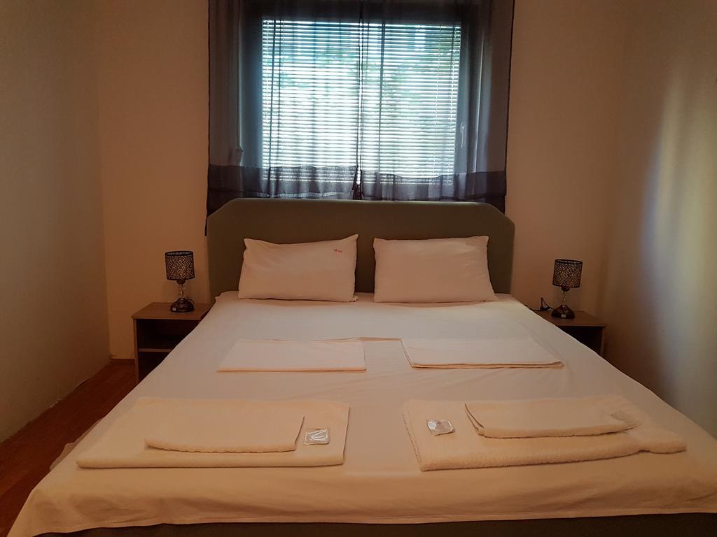 Lira Inn Ni Buitenkant foto