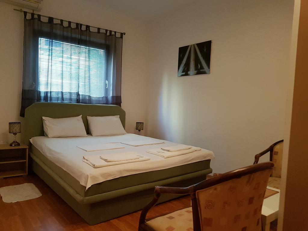 Lira Inn Ni Buitenkant foto