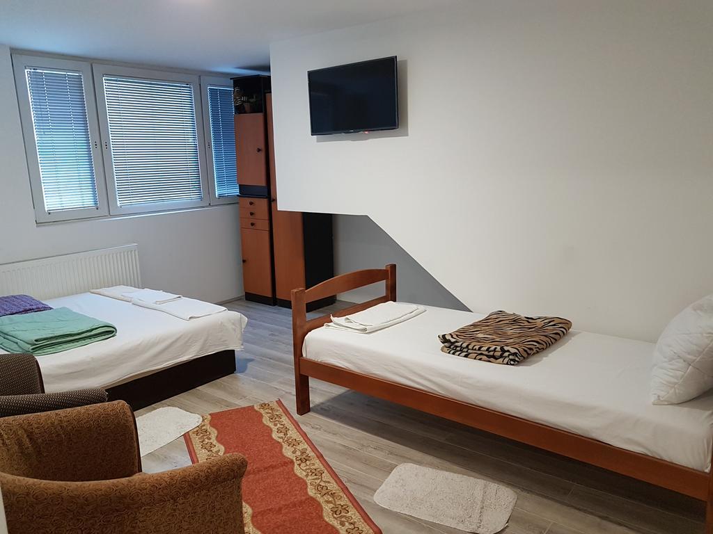 Lira Inn Ni Buitenkant foto