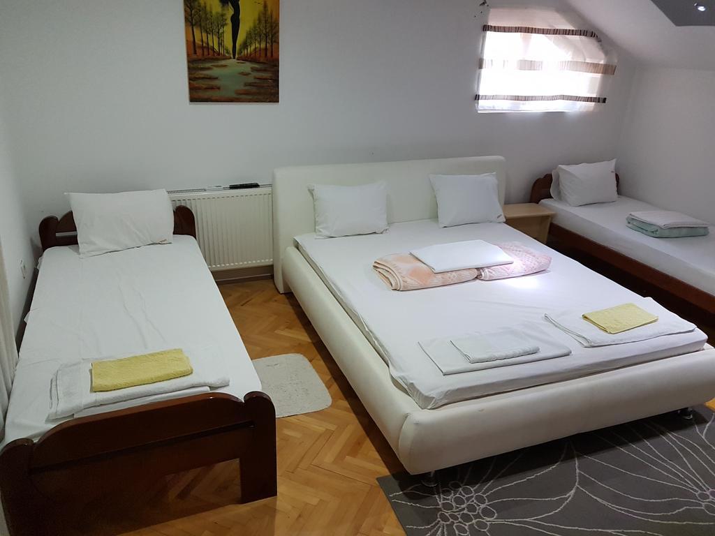 Lira Inn Ni Buitenkant foto