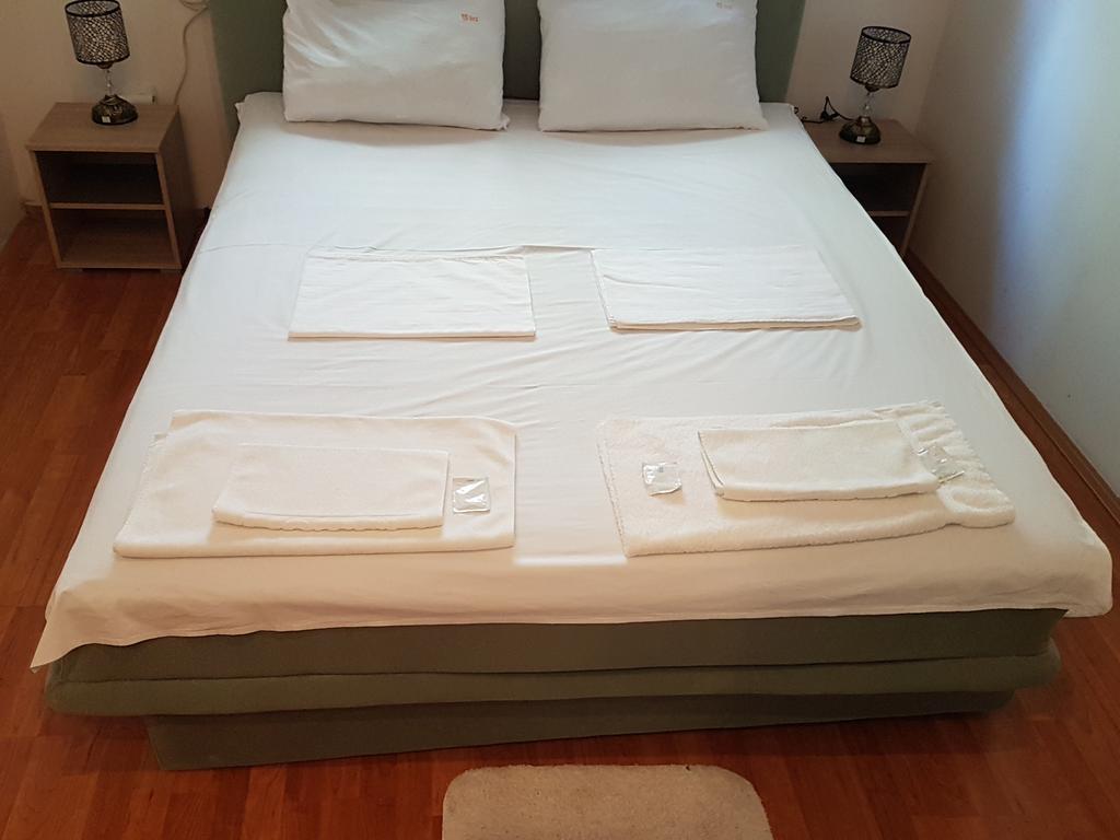 Lira Inn Ni Buitenkant foto
