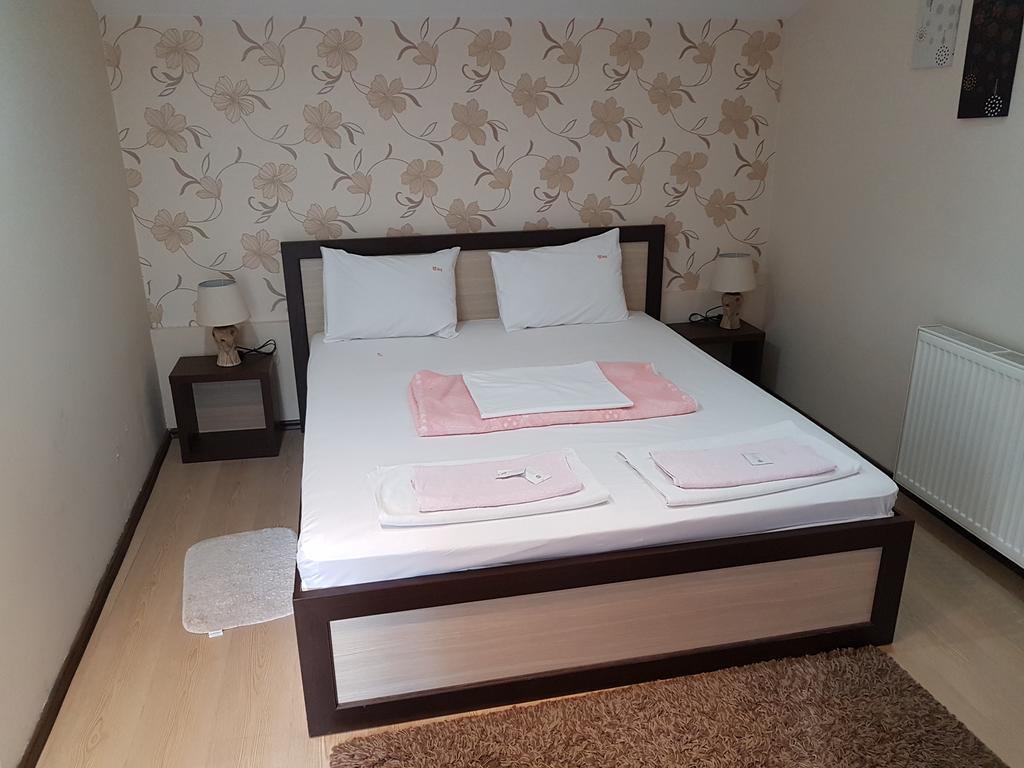 Lira Inn Ni Buitenkant foto