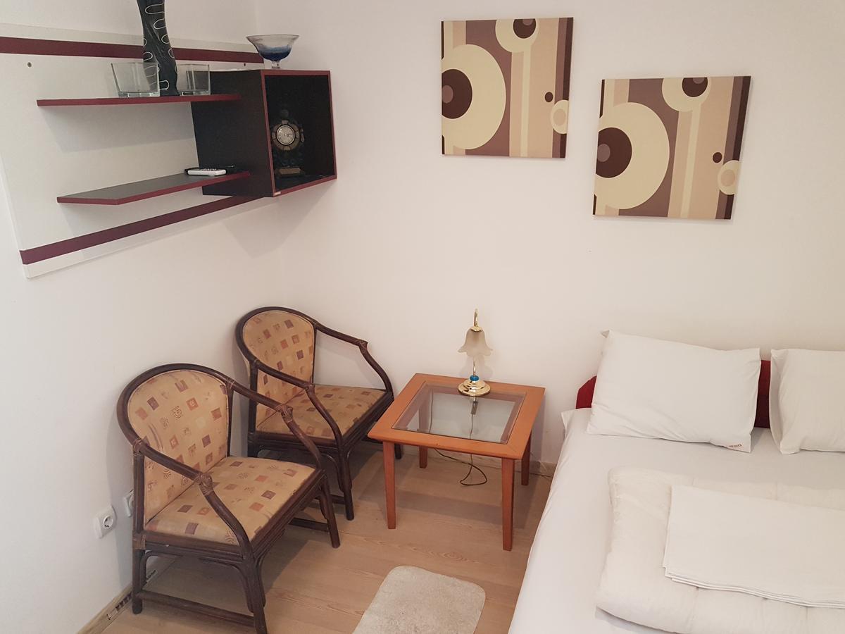 Lira Inn Ni Buitenkant foto