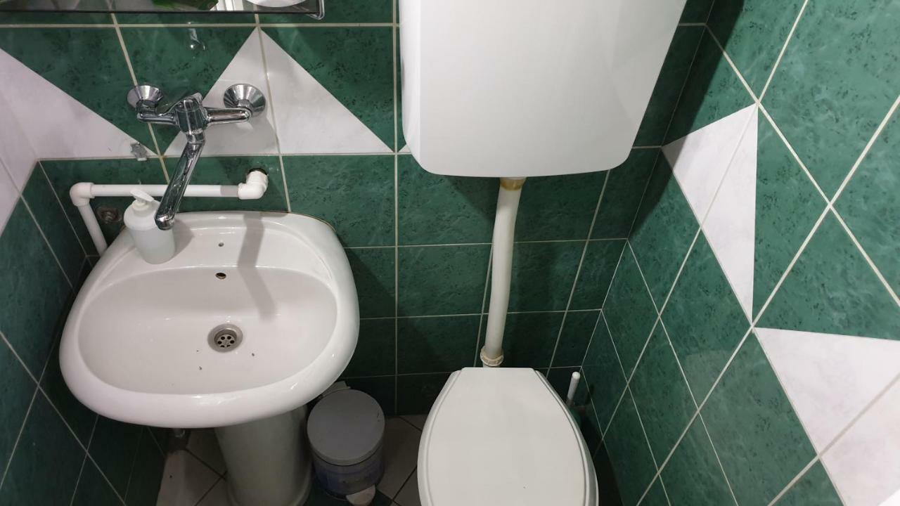 Lira Inn Ni Buitenkant foto