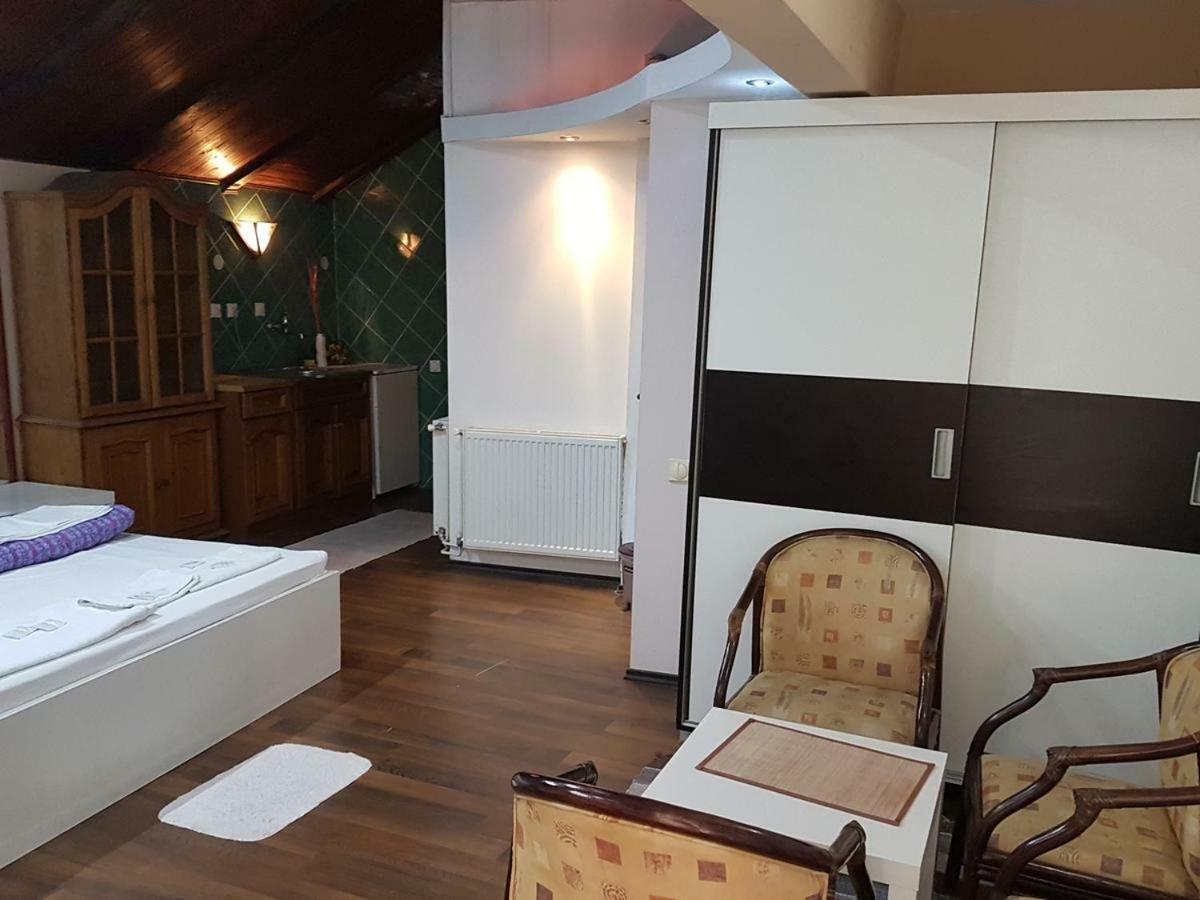 Lira Inn Ni Buitenkant foto